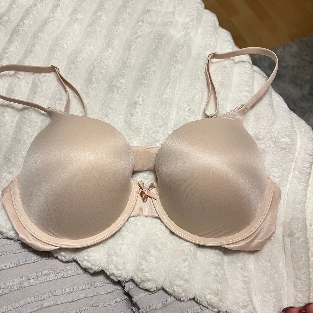 Victoria's Secret Nude Bra